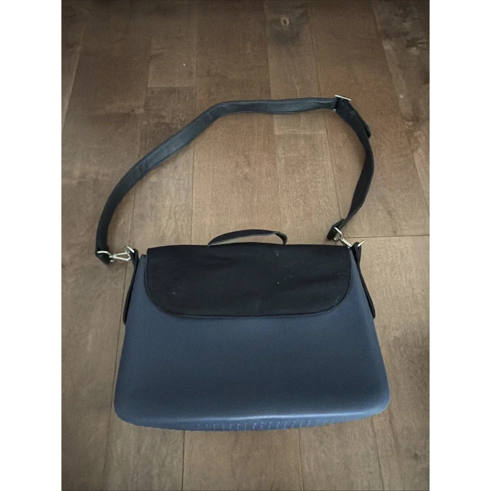 O-bag Messenger Bag Rubber Bag Black Used Italian Fashion